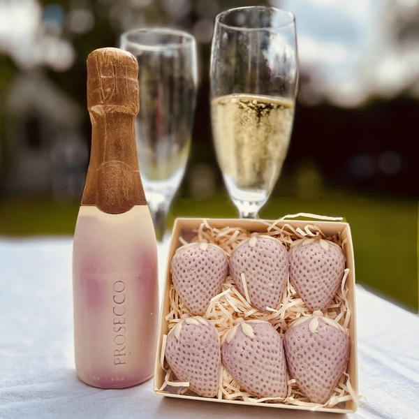 Chocolate Prosecco And Strawberries Gift Box