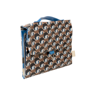 Threefold Hanging Wash Bag