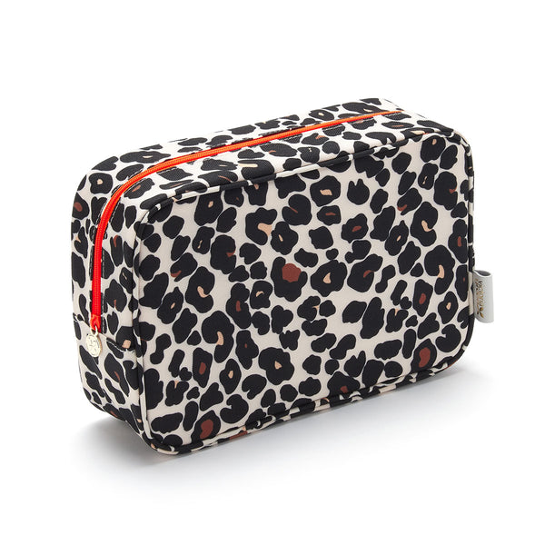 Ladies Wash Bag Beauty Kit Case in Leopard Tan VICTORIA GREEN Victoria Green