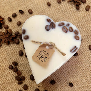 Small Heart Soy Candle with Coffee Beans – Cherry & Coffee | Pink Gift Box