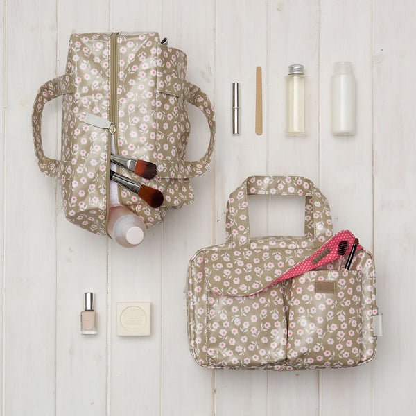 'Daisy' Carry All Wash Bag + Small Makeup Bag Set in Sage