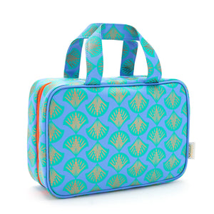 folding wash bag in blue shell print